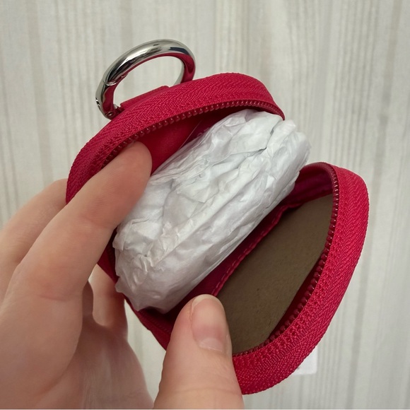 NWT‼️ Lululemon Clippable Nano Pouch - Picture 6 of 6